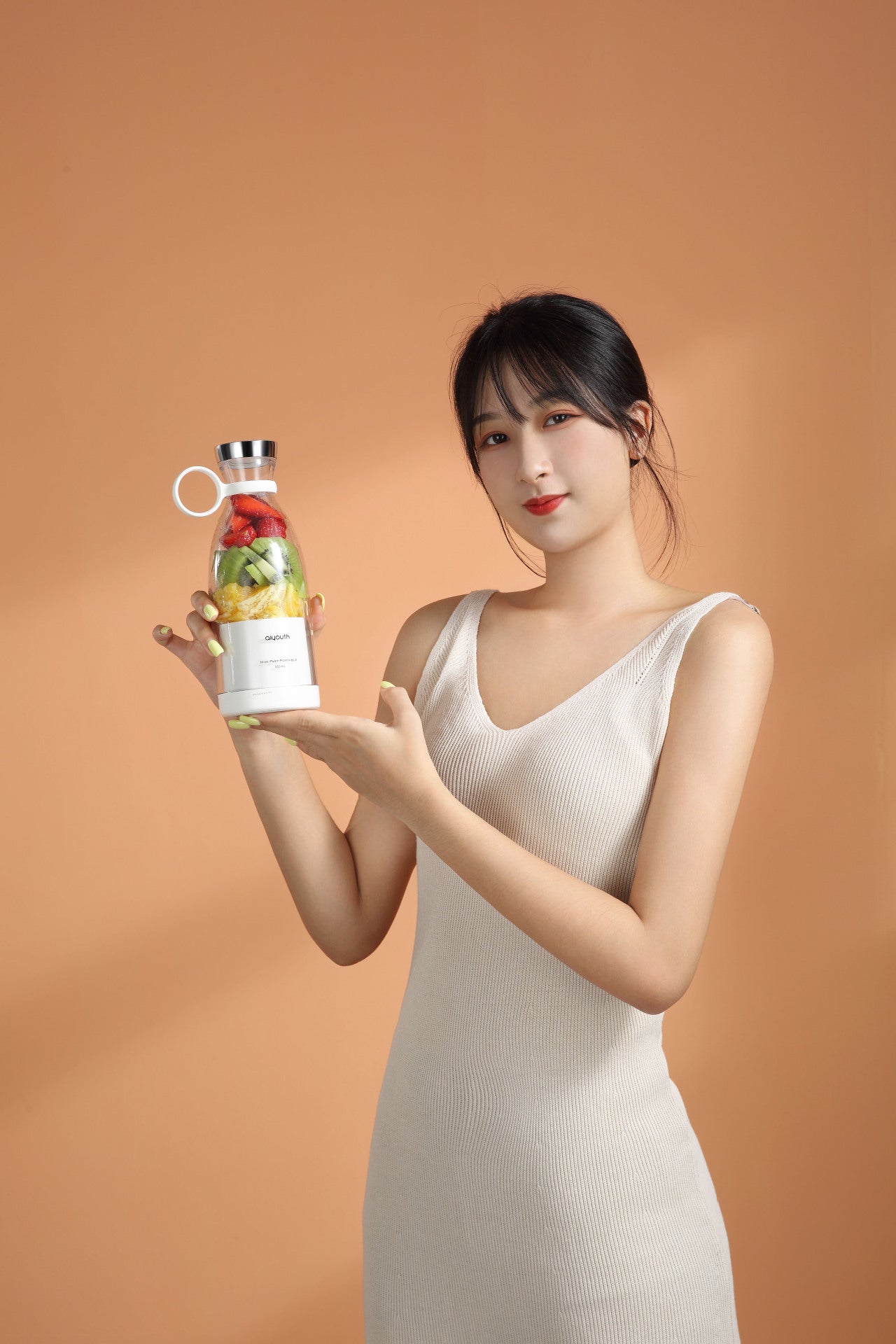 Galuxia Handheld Small Electric Portable Mini Juicer