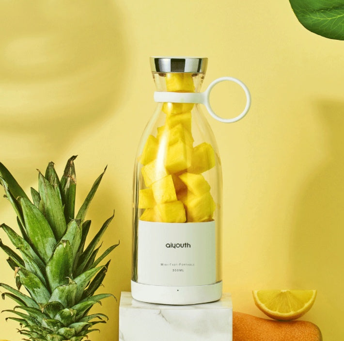 Galuxia Handheld Small Electric Portable Mini Juicer